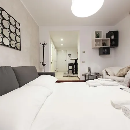 Hemeras Boutique Homes - Super Central Design * ميلان