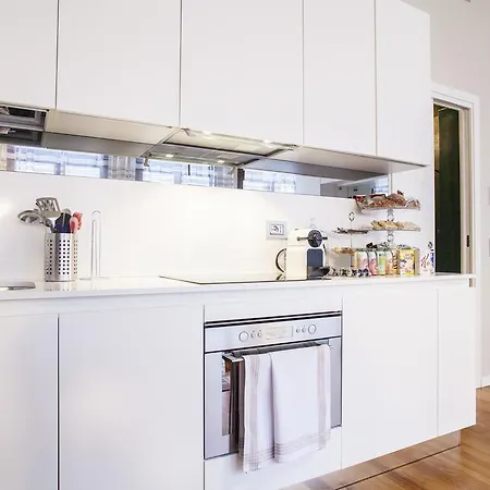 Hemeras Boutique Homes - Super Central Design شقة ميلان